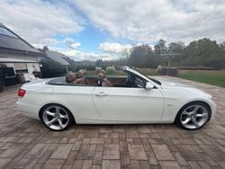 Weiß Gebraucht 2008 BMW 125 Cabriolet Performance Cabrio | 11.850 € (Fairer Preis)