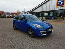Blau Gebraucht 2011 Renault Scénic III Dynamique Van / Kleinbus | 4.990 € (Fairer Preis)
