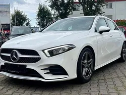 Weiß Gebraucht 2020 Mercedes A200 AMG line Kleinwagen | 27.990 € (Superpreis)
