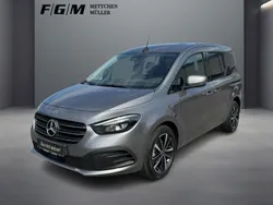 Grau Gebraucht 2025 Mercedes T180 Progressive Van / Kleinbus | 34.940 €