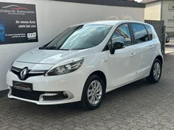 Weiß Gebraucht 2015 Renault Scénic III LIMITED Van / Kleinbus | 6.880 € (Fairer Preis)