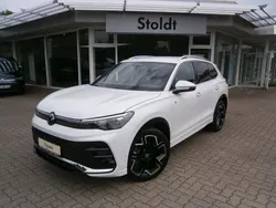 Oryxweiß perleffekt, perleffekt Gebraucht 2024 VW Tiguan R-line SUV | 44.980 € (Teuer)