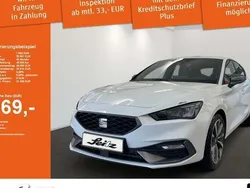 Weiß Gebraucht 2024 Seat Leon FR Limousine | 31.299 € (Etwas zu teuer)