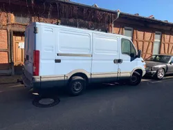Blau Gebraucht 2002 Iveco Daily Van | 2.500 €