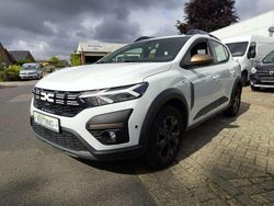 Weiß Gebraucht 2024 Dacia Sandero Extreme Kleinwagen | 16.500 € (Fairer Preis)