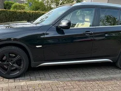 Schwarz Gebraucht 2011 BMW X1 SUV | 9.200 € (Teuer)