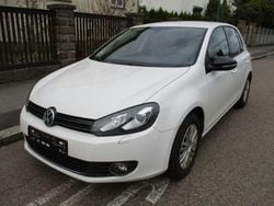 Weiss Gebraucht 2011 VW Golf Style Limousine | 7.700 €