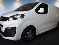 Weiß Gebraucht 2021 Opel Vivaro Innovation Van | 16.999 € (Fairer Preis)