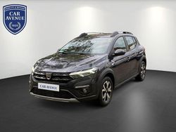 Grau Gebraucht 2022 Dacia Sandero Comfort Limousine | 15.985 € (Etwas zu teuer)