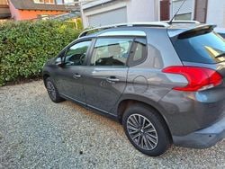 Grau Gebraucht 2014 Peugeot 2008 Active SUV | 9.900 € (Fairer Preis)