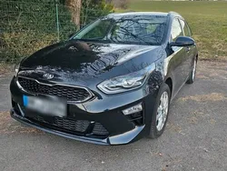 Schwarz Gebraucht 2021 Kia Ceed Sportswagon Spirit Kombi | 17.800 € (Fairer Preis)