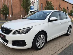 Weiß Gebraucht 2020 Peugeot 308 Active Kleinwagen | 8.991 € (Guter Preis)