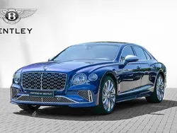 Blau Gebraucht 2024 Bentley Flying Spur Mulliner Limousine | 299.900 €