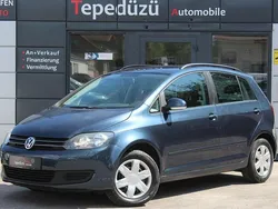 Blau Gebraucht 2009 VW Golf Plus Cross Comfortline Van / Kleinbus | 3.999 € (Fairer Preis)
