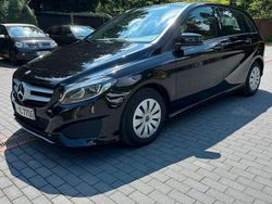 Schwarz Gebraucht 2018 Mercedes B180 Edition Van / Kleinbus | 14.500 € (Fairer Preis)