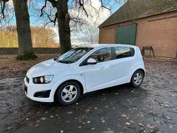 Weiß Gebraucht 2012 Chevrolet Aveo Kleinwagen | 3.900 €