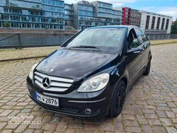 Schwarz Gebraucht 2007 Mercedes B150 Edition Van / Kleinbus | 3.500 € (Guter Preis)