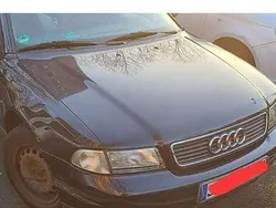 Schwarz Gebraucht 1998 Audi A4 Limousine | 1.000 € (Guter Preis)