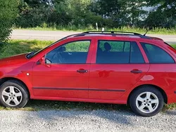 Rot Gebraucht 2005 Skoda Fabia Kombi | 2.350 € (Etwas zu teuer)