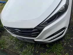 Weiß Gebraucht 2017 Hyundai Tucson Trend SUV | 14.000 € (Fairer Preis)