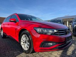 Rot Gebraucht 2023 VW Passat Business Limousine | 22.990 € (Superpreis)
