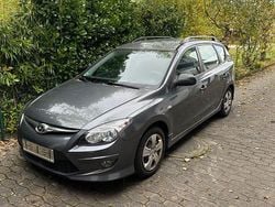 Grau Gebraucht 2011 Hyundai i30 Classic Kombi | 2.100 € (Superpreis)