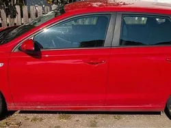 Rot Gebraucht 2018 Hyundai i30 Pure Limousine | 13.000 € (Fairer Preis)