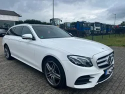 Weiß Gebraucht 2020 Mercedes E200 AMG Kombi | 27.900 €