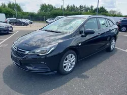 Schwarz Gebraucht 2018 Opel Astra Edition Kombi | 13.990 € (Fairer Preis)