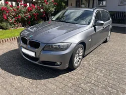Grau Gebraucht 2009 BMW 320 Sport Line Kombi | 7.200 € (Fairer Preis)