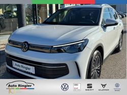 Pure white Gebraucht 2024 VW Tiguan Life SUV | 31.990 € (Fairer Preis)