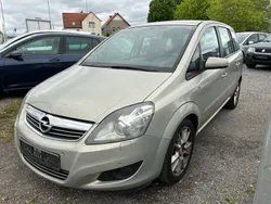 Gold Gebraucht 2008 Opel Zafira Innovation Van / Kleinbus | 990 € (Superpreis)