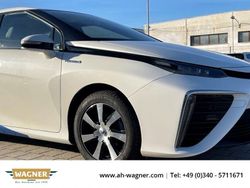 Weiß Gebraucht 2017 Toyota Mirai Limousine | 7.499 €