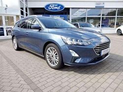 Blau Gebraucht 2021 Ford Focus Titanium Kombi | 18.750 € (Etwas zu teuer)