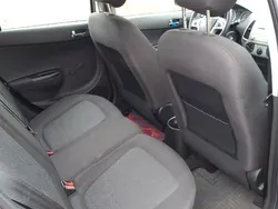 Grau Gebraucht 2011 Hyundai i20 Active Limousine | 3.500 € (Superpreis)
