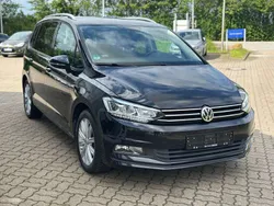 Schwarz Gebraucht 2016 VW Touran Comfortline Van / Kleinbus | 15.790 € (Fairer Preis)
