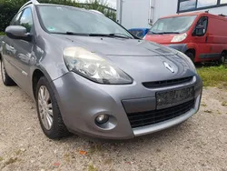 Grau Gebraucht 2010 Renault Clio II Dynamique Limousine | 1.500 € (Guter Preis)