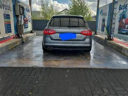 Grau Gebraucht 2015 Audi A4 Limousine | 9.000 € (Superpreis)