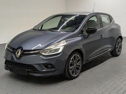 Grau Gebraucht 2016 Renault Clio IV Bose Edition Kleinwagen | 11.480 € (Fairer Preis)