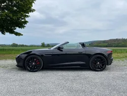 Schwarz Gebraucht 2017 Jaguar F-Type R Cabrio | 52.500 €