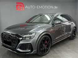 Daytonagrau perleffekt Gebraucht 2023 Audi RS Q8 Performance SUV | 156.310 €