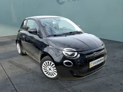 Schwarz Gebraucht 2022 Fiat 500e Action Limousine | 15.490 € (Fairer Preis)