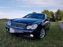Blau Gebraucht 2003 Mercedes C180 Coupé | 2.500 € (Fairer Preis)