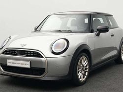 Grau Gebraucht 2024 Mini Cooper Favoured Kleinwagen | 26.612 € (Fairer Preis)