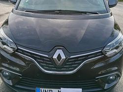 Schwarz Gebraucht 2017 Renault Scénic IV Bose Edition Van / Kleinbus | 16.000 € (Fairer Preis)