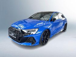 Blau Neu 2025 Audi RS3 Sportback Sport Kleinwagen | 92.900 €