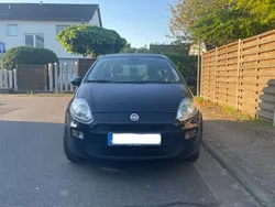 Blau Gebraucht 2018 Fiat Punto Kleinwagen | 5.950 € (Fairer Preis)