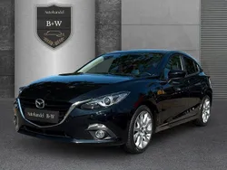 Schwarz Gebraucht 2016 Mazda 3 Sports-Line Limousine | 11.990 € (Fairer Preis)