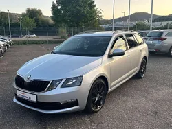 Brilliantsilber metallic Gebraucht 2019 Skoda Octavia Kombi | 11.900 € (Fairer Preis)