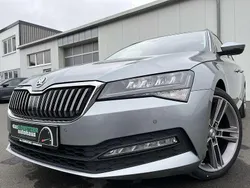 Grau Gebraucht 2020 Skoda Superb Kombi | 19.860 € (Guter Preis)